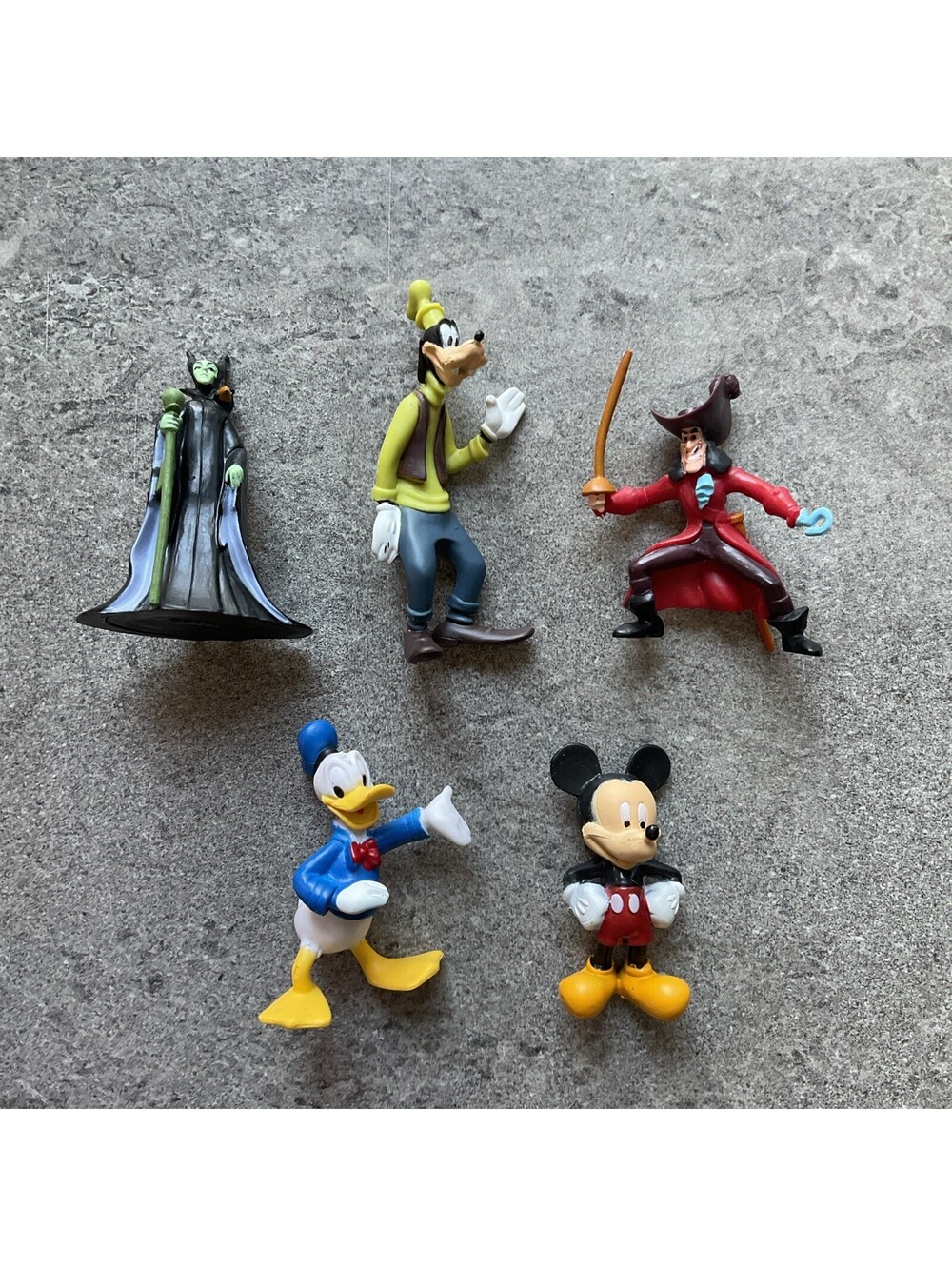 Lot Of Five Disney Figures Mickey, Donald Goofy And More